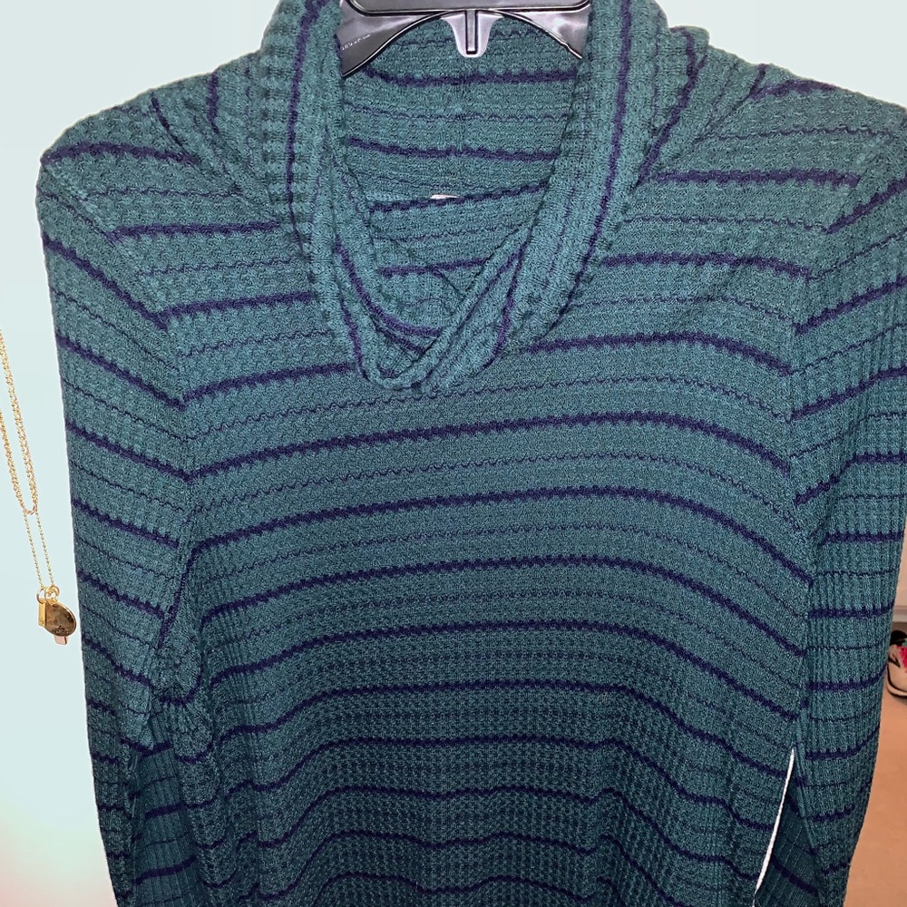 Free people green and blue turtle neck